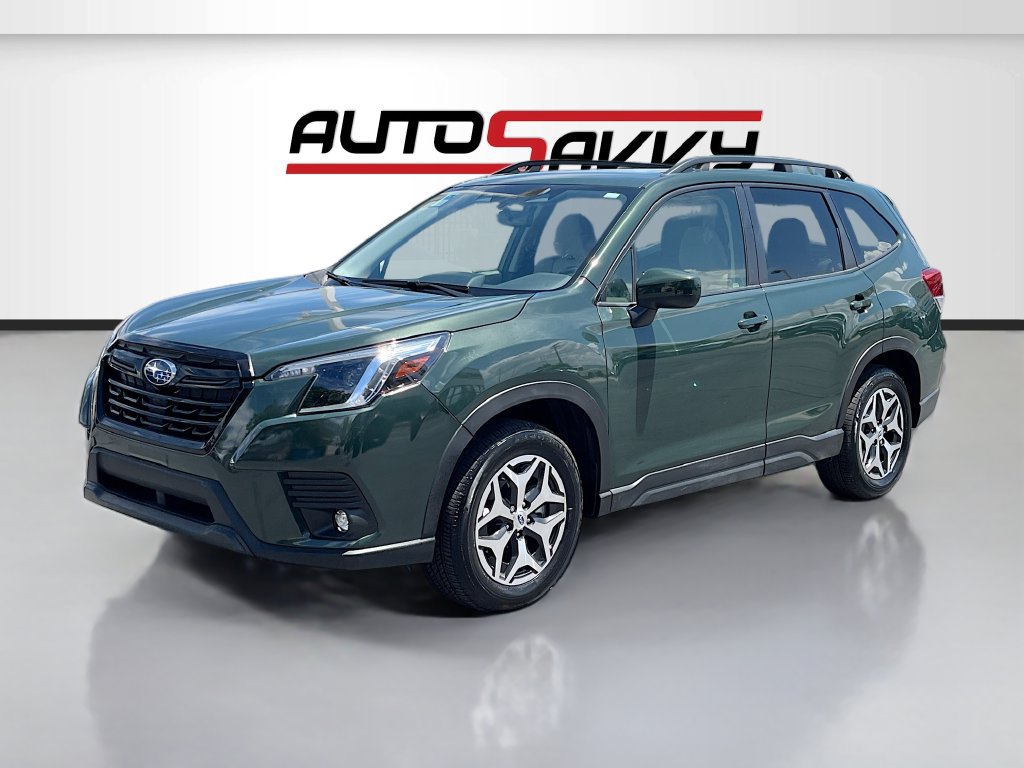 Used 2024 Subaru Forester Premium AWD/4WD image 3