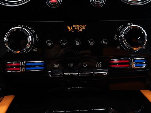 Certified 2023 Rolls-Royce Cullinan AWD/4WD image 42