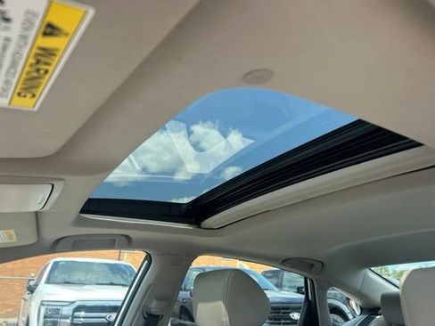 Used 2020 Honda Accord Touring image 21