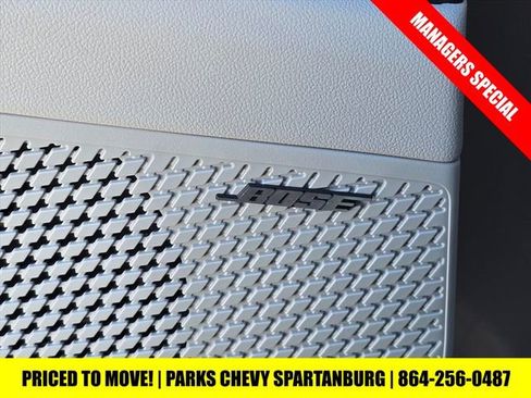 Used 2023 Hyundai Elantra Limited w/ Preferred Accessory Package image 20