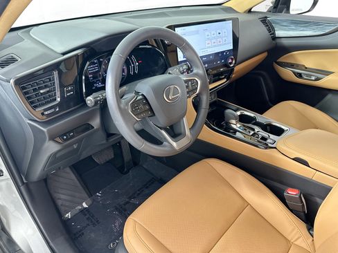 Used 2024 Lexus NX 250 FWD w/ Cold Area Package image 9