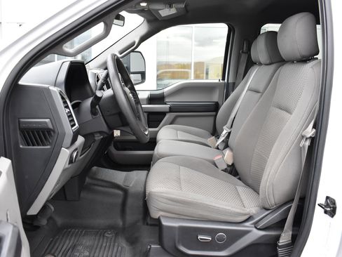 Used 2018 Ford F350 XLT w/ XLT Value Package image 12