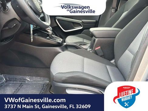 Used 2025 Kia Soul LX w/ LX Technology Package FWD image 17