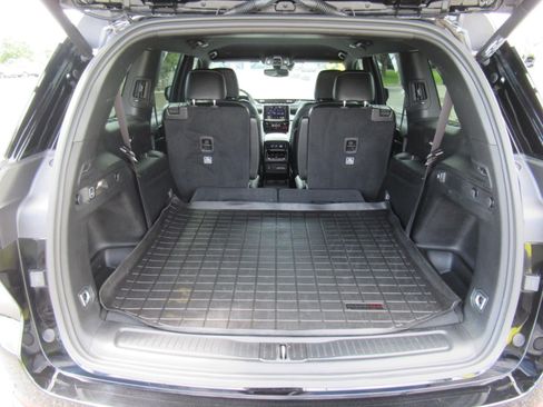 Used 2024 Jeep Grand Cherokee L Laredo AWD/4WD image 35