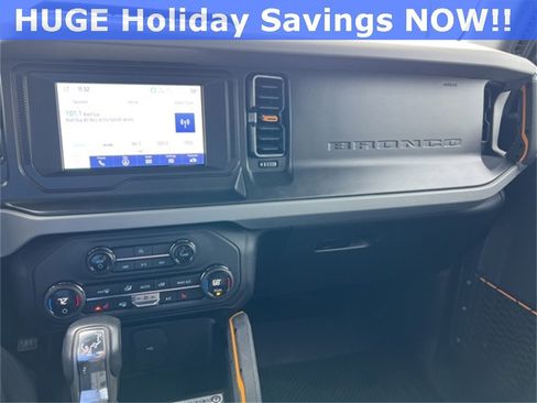 Used 2023 Ford Bronco Badlands w/ Sasquatch Package image 10