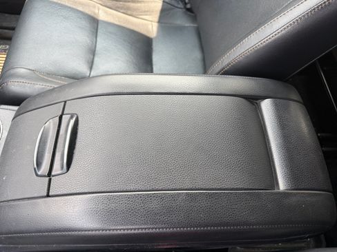 Used 2018 Toyota Highlander Limited AWD/4WD image 15