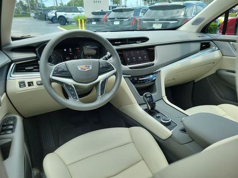 Certified 2023 Cadillac XT5 Premium Luxury w/ Technology Package FWD image 30
