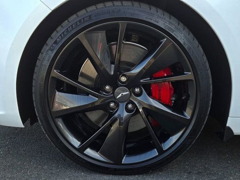 Used 2023 Genesis G70 3.3T w/ Sport Prestige Package image 9