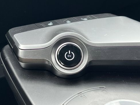 Certified 2024 Kia EV6 Light image 33