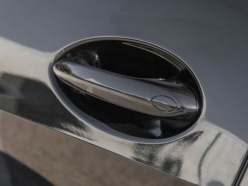 Used 2022 BMW X5 M50i w/ Executive Package image 44