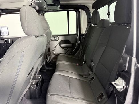 Used 2023 Jeep Gladiator Willys image 22