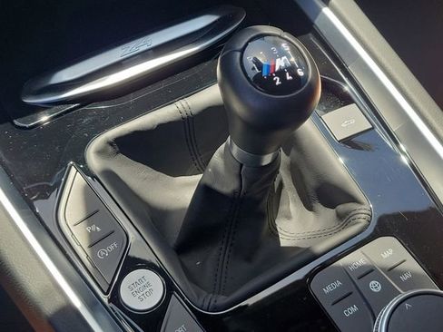 Used 2025 BMW Z4 M40i w/ Edition RWD image 28