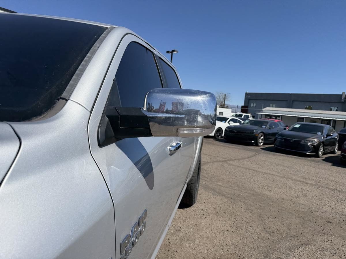 Used 2017 RAM 1500 Laramie AWD/4WD image 14