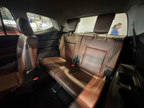 Used 2022 Volkswagen Atlas SE w/ Panoramic Sunroof Package AWD/4WD image 9