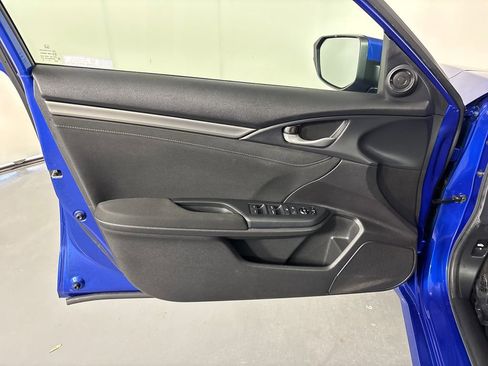 Used 2020 Honda Civic EX image 25