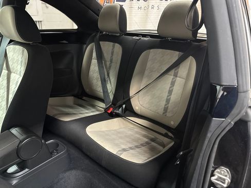 Used 2018 Volkswagen Beetle 2.0T Coast FWD image 22
