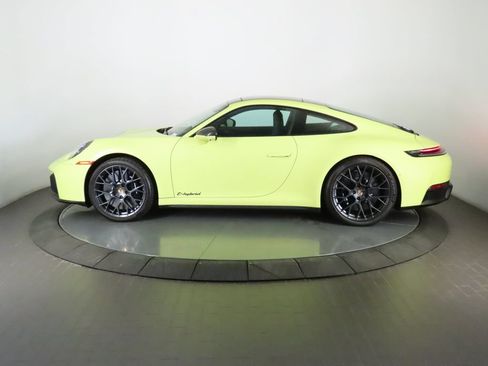 Certified 2025 Porsche 911 Carrera 4 GTS AWD/4WD image 2