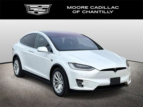 Used 2017 Tesla Model X 75D image 1