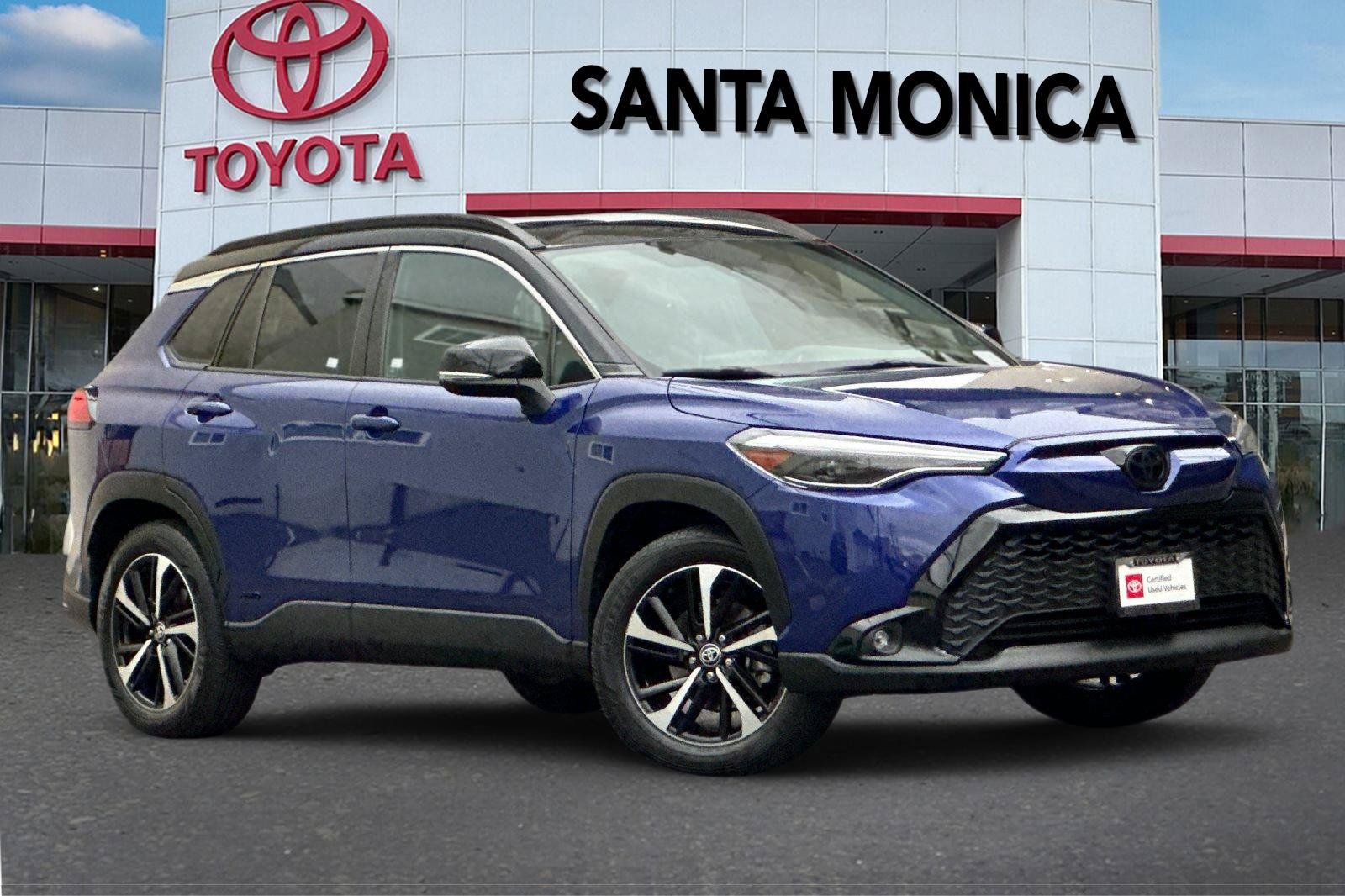 Used 2024 Toyota Corolla Cross AWD Hybrid w/ Convenience Package image 2