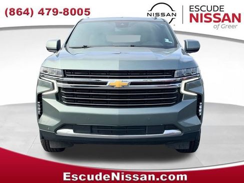 Used 2024 Chevrolet Suburban LT RWD image 8