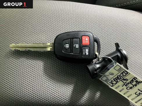 Used 2018 Toyota Corolla LE image 13