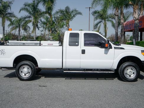 Used 2016 Ford F250 XL w/ Power Equipment Group AWD/4WD image 13