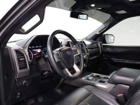 Used 2021 Ford Expedition XLT image 23