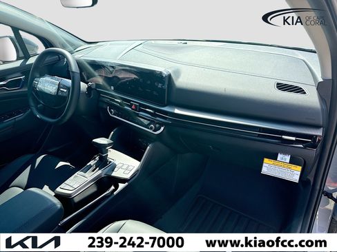 New 2026 Kia Sportage EX image 14