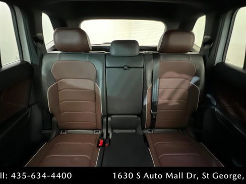 Used 2022 Volkswagen Tiguan SEL R-Line image 25