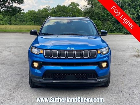 Used 2022 Jeep Compass Limited AWD/4WD image 2