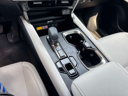 Used 2024 Lexus RX 350 Premium w/ Accessory Package (Z1) FWD image 27