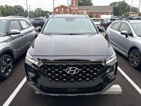 Used 2019 Hyundai Santa Fe AWD image 2