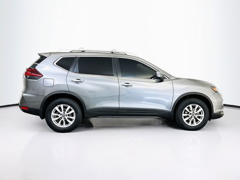 Used 2019 Nissan Rogue SV AWD/4WD image 10