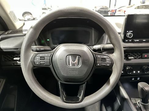 Used 2023 Honda Accord EX image 11