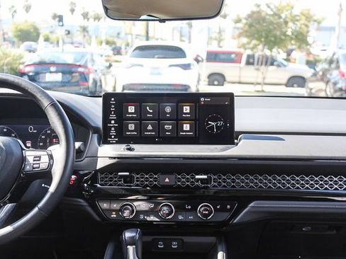 Used 2025 Honda Accord Touring image 19