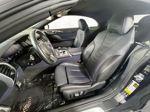 Used 2022 BMW M850i xDrive M850i xDrive w/ Driving Assistance Package image 22