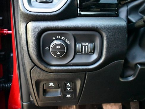 New 2026 RAM 1500 Laramie AWD/4WD image 16