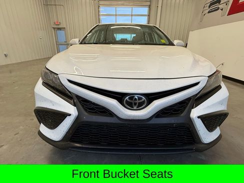Used 2021 Toyota Camry SE image 13