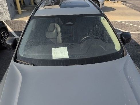 Used 2023 Volvo XC60 B5 Plus w/ Climate Package image 3