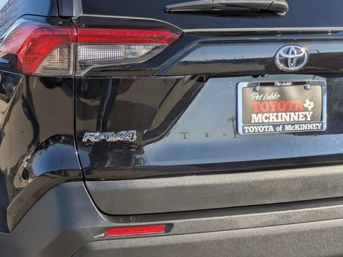 Used 2024 Toyota RAV4 LE image 8