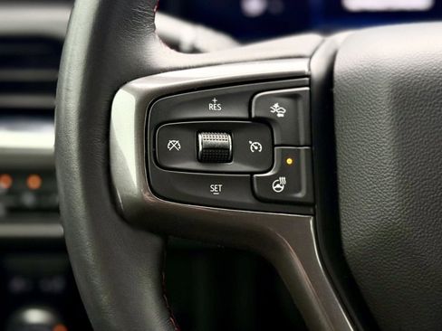 Used 2022 Chevrolet Suburban RST w/ Luxury Package image 19