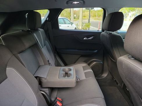 Used 2025 Chevrolet Blazer LT image 31