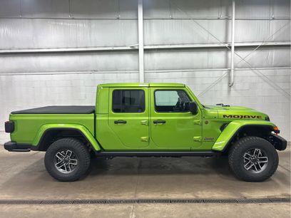 New 2025 Jeep Gladiator Mojave