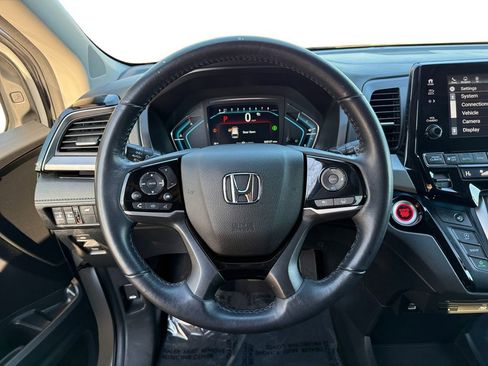 Used 2022 Honda Odyssey Touring image 12