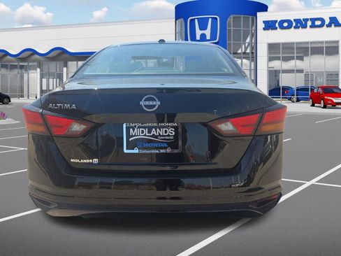 Used 2025 Nissan Altima 2.5 SV image 7