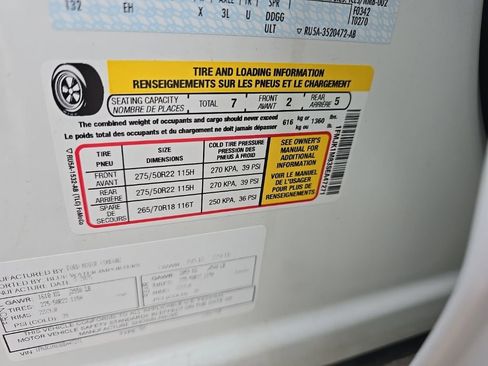 Used 2025 Ford Expedition Max Platinum w/ Driver's Package image 9