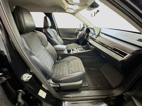 Used 2024 Mitsubishi Outlander SE AWD/4WD image 32
