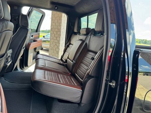 Used 2024 GMC Sierra 3500 Denali Ultimate AWD/4WD image 38