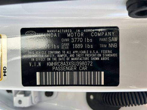 Used 2025 Hyundai Venue SEL FWD image 37
