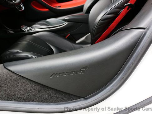 Used 2019 McLaren 600LT RWD image 29